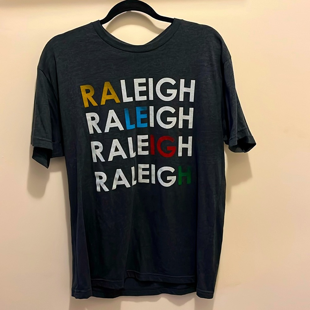 Raleigh, NC gray T-shirt, L